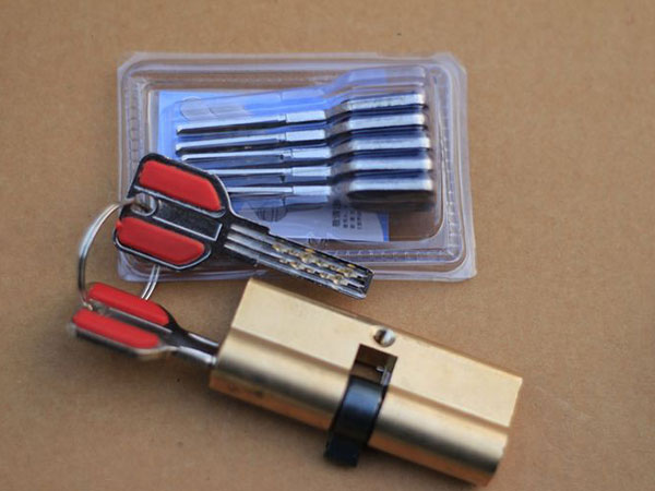 九寨沟24小时上门开锁公司